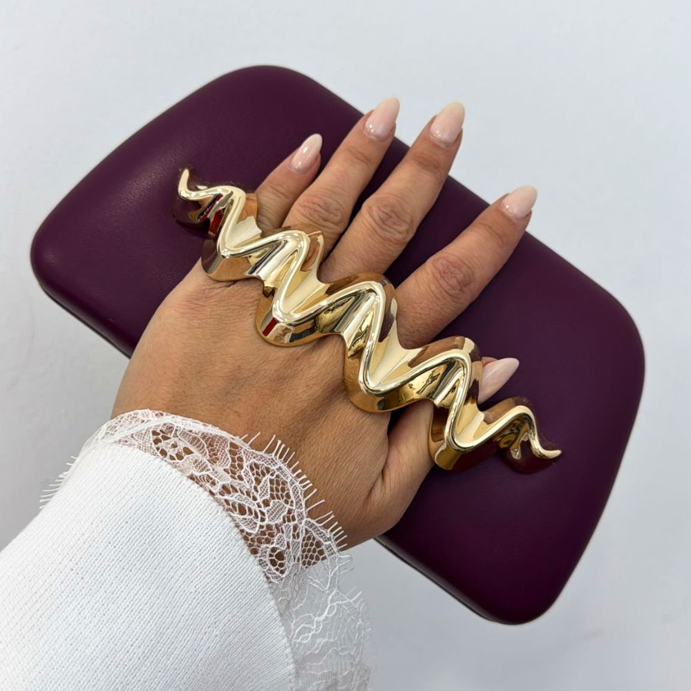 Bolso mano vino tinto