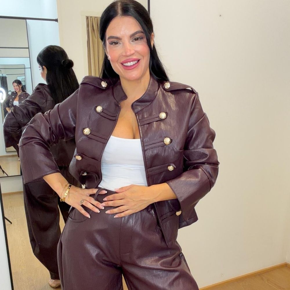 Chaqueta militar burdeos cuero