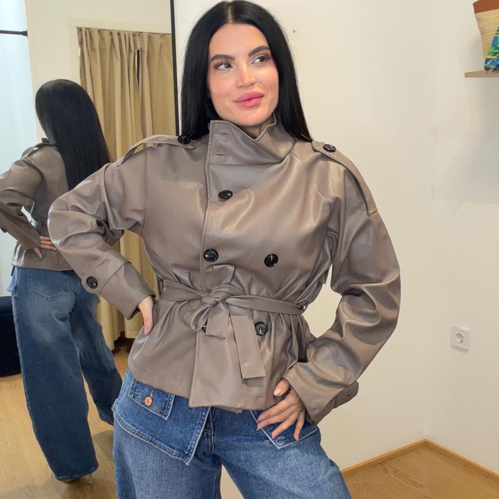 Chaqueta polipiel gris piedra
